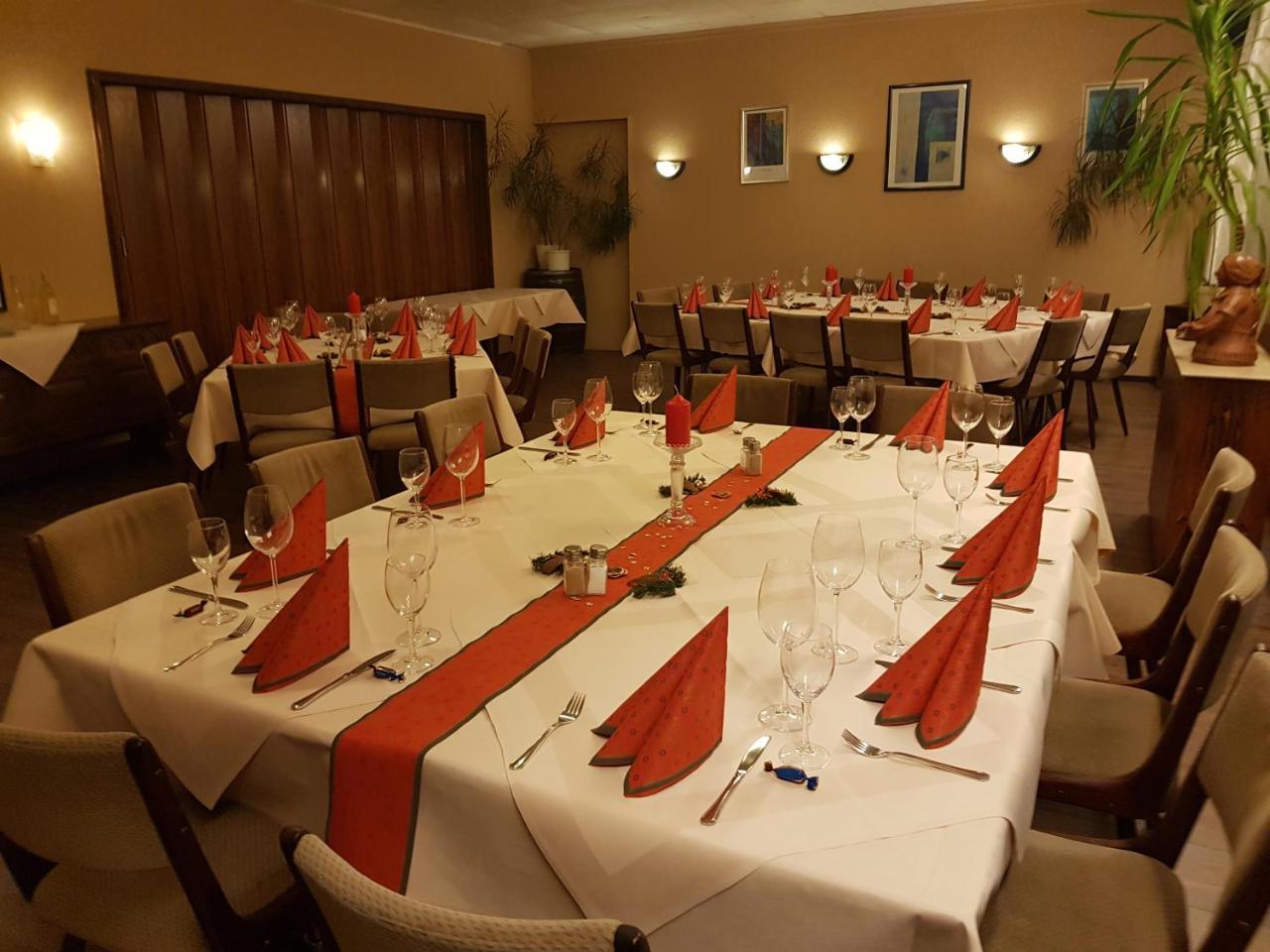 Hotel Restaurant Zur Hexe Uberherrn Exterior photo