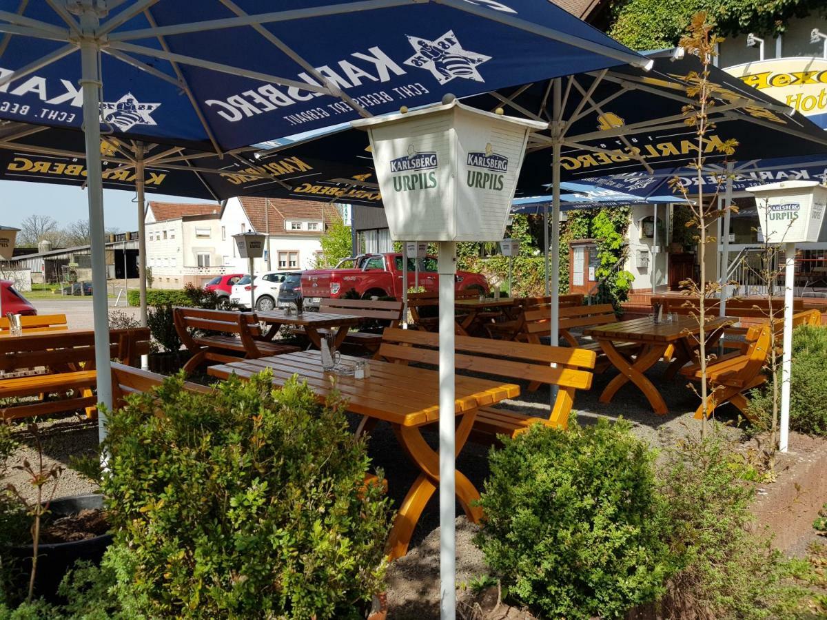 Hotel Restaurant Zur Hexe Uberherrn Exterior photo
